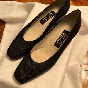 Stuart Weitzman navy low heels